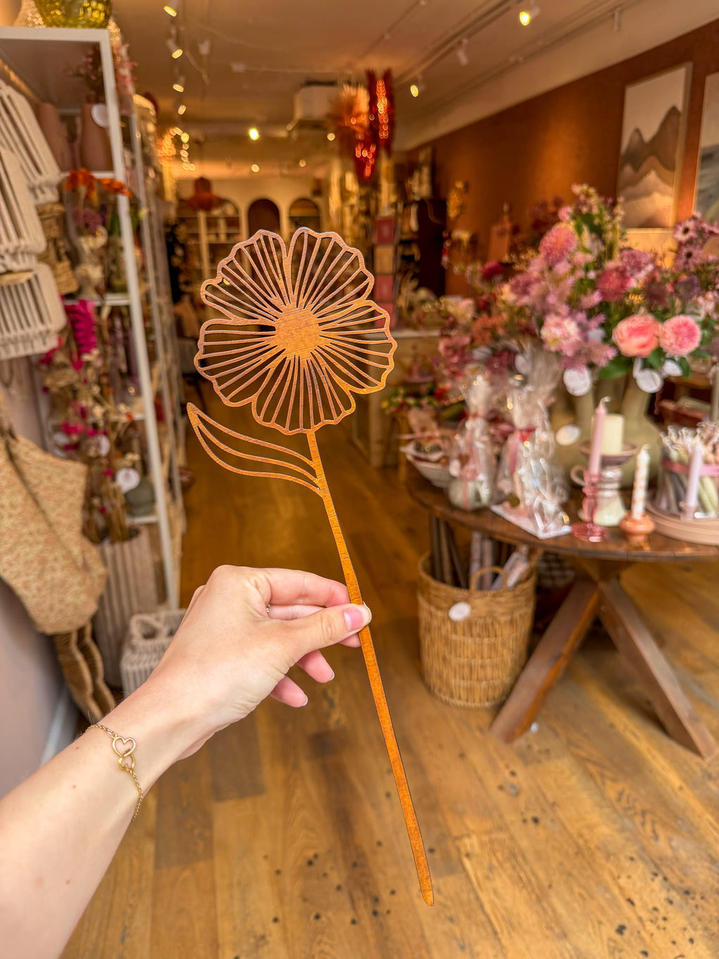 Handgemaakte houten bloemen, foto 4