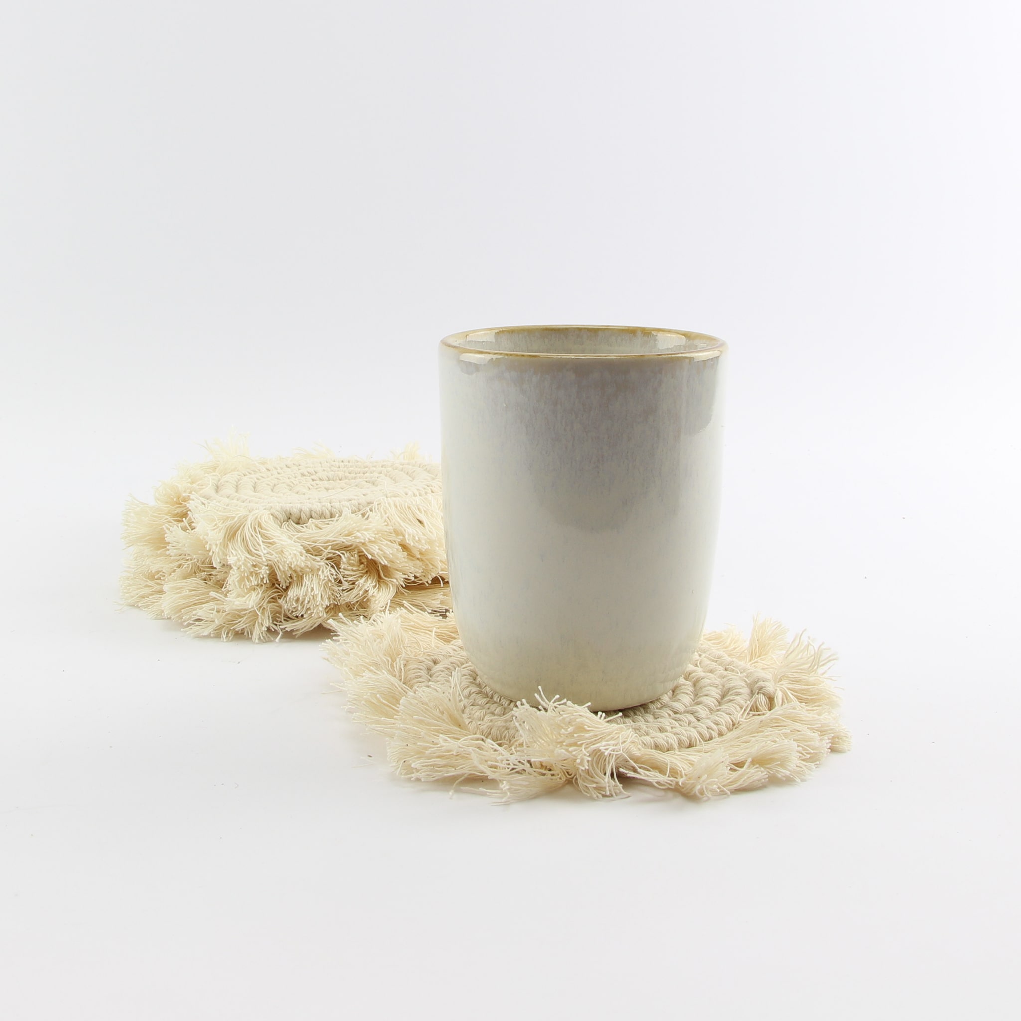 Onderzetters macram&eacute; set van 4 - Loeks nice product foto 1444 min 2 - 1068