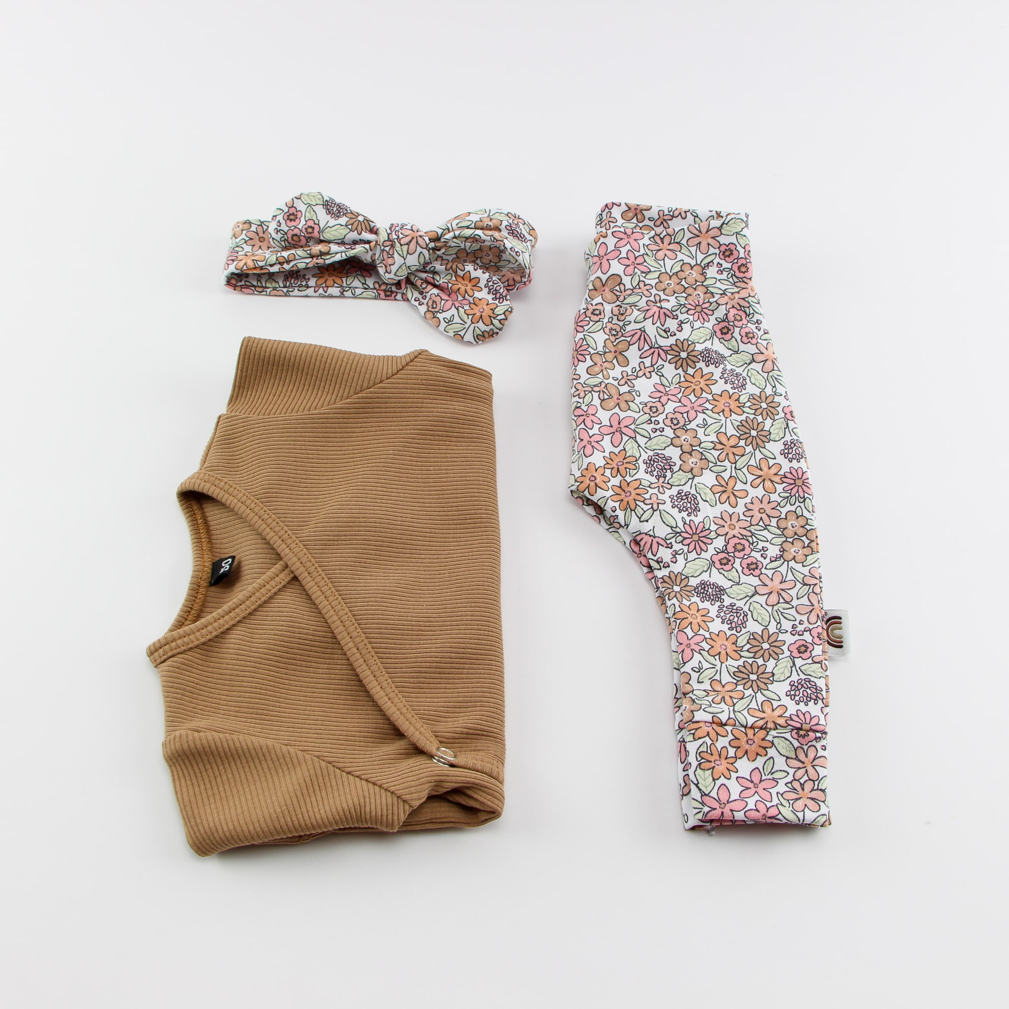 Broekje bloemen paars - Loeks nice product foto 1550 min - 6110